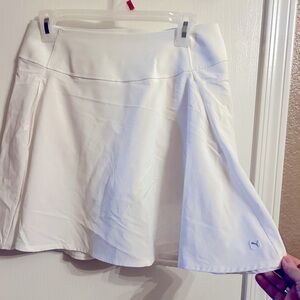 Puma women’s golf or tennis skort